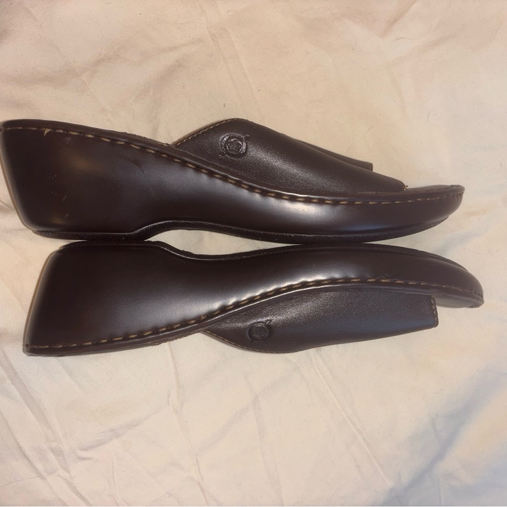 Born Brown Slide Sandals Like New Size 10 - Picture 4 of 5